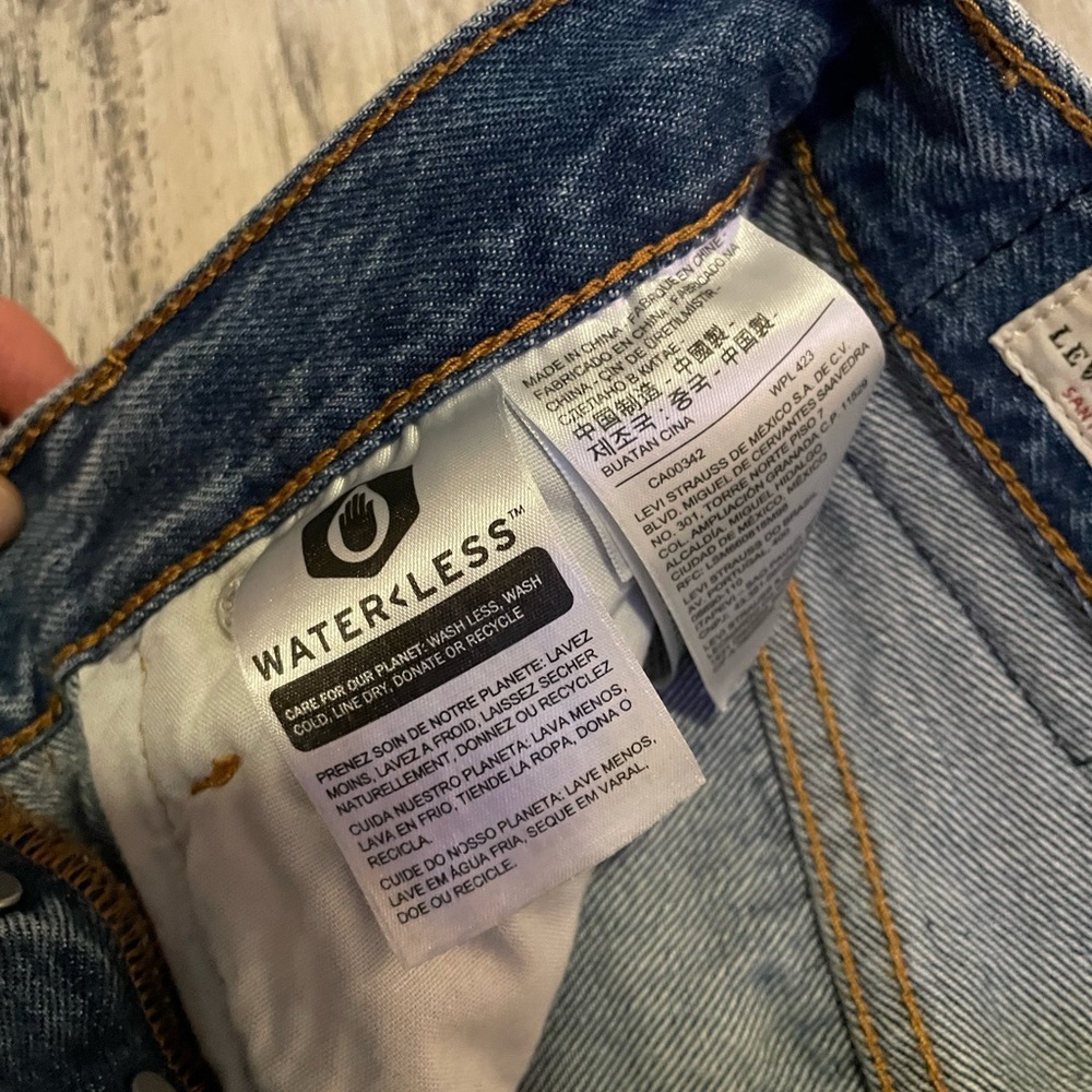 Levis 501 short jean shorts - Picture 5 of 5